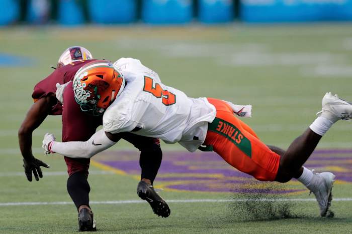 Florida A&M Rattlers defensive back Markquese Bell (5) dives for a tackle. Alicia Devine/Tallahassee Democrat, Tallahassee Democrat via Imagn Content Services, LLC